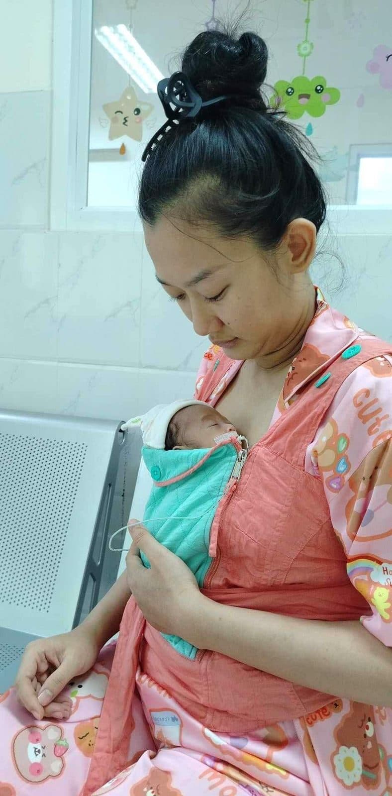 KangaSling for Premature Newborns at Calmette Hospital